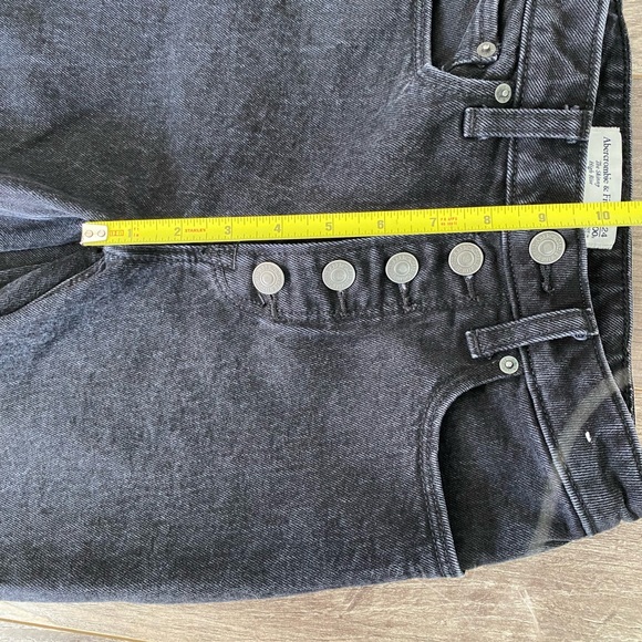 Abercrombie & Fitch “the skinny high rise” curve love, black, raw hem, 5 buttons - Picture 6 of 9